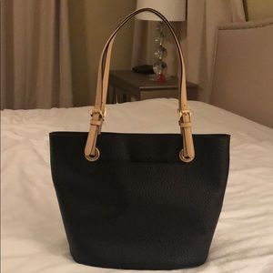 Micheal Kors tote